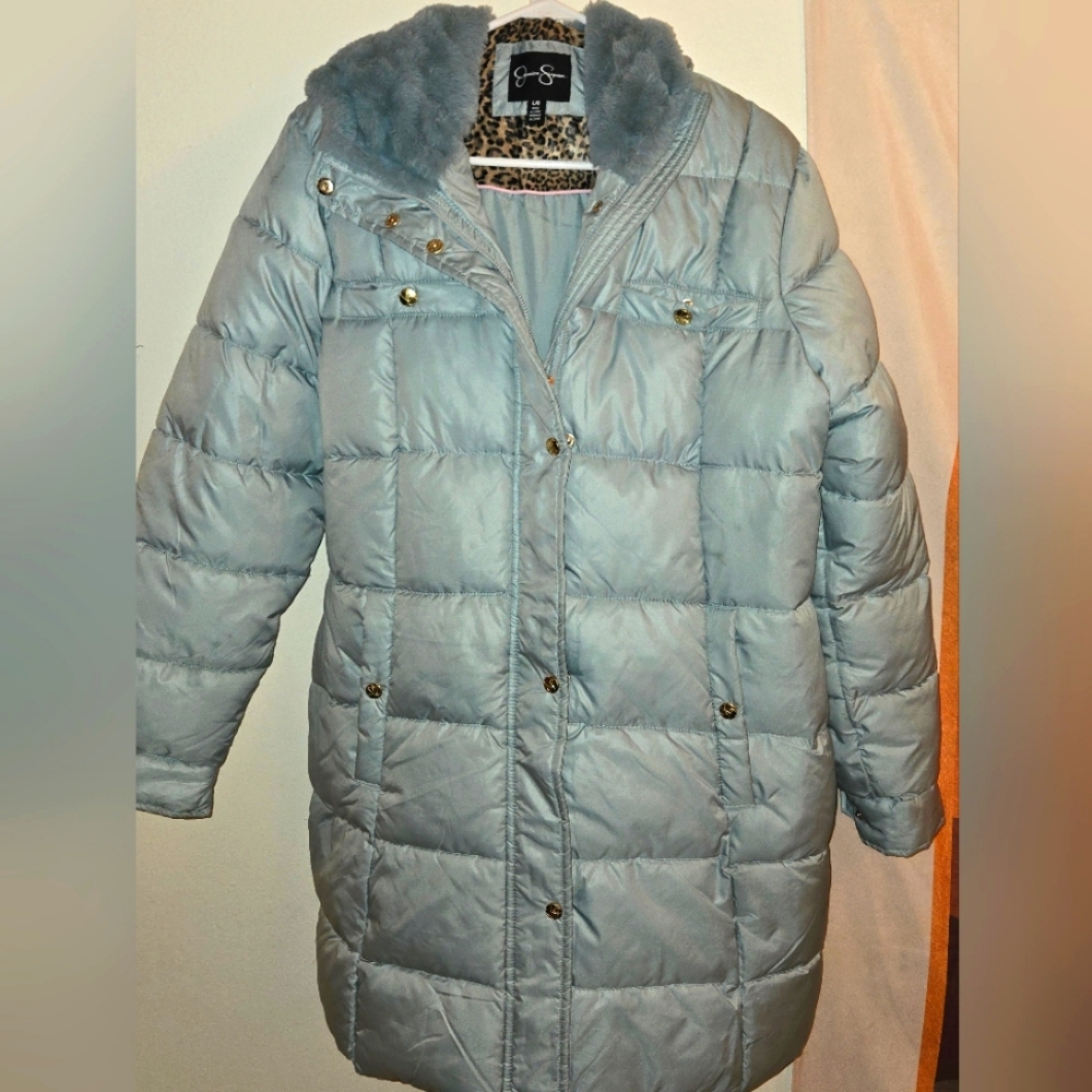 Like New Jessica Simpson L size Puffy Coat, Fur- lined hood